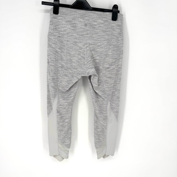 lululemon athletica wunder under heather Gray scalloped hem 23 cropped Leggings - Picture 3 of 10